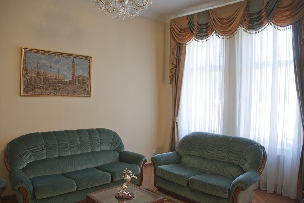 Apartman Na Zahradni Karlovy Vary Cameră foto