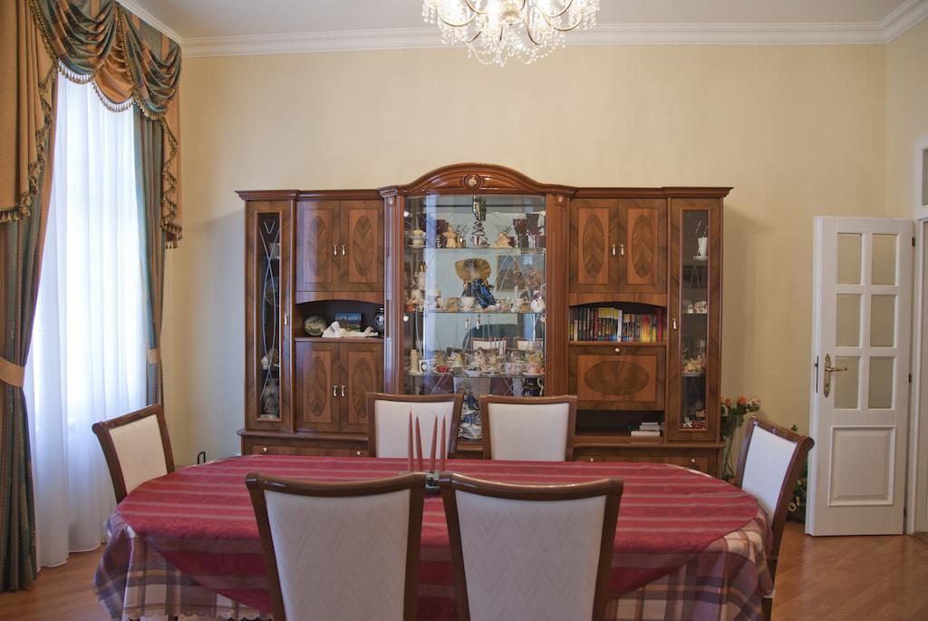 Apartman Na Zahradni Karlovy Vary Cameră foto